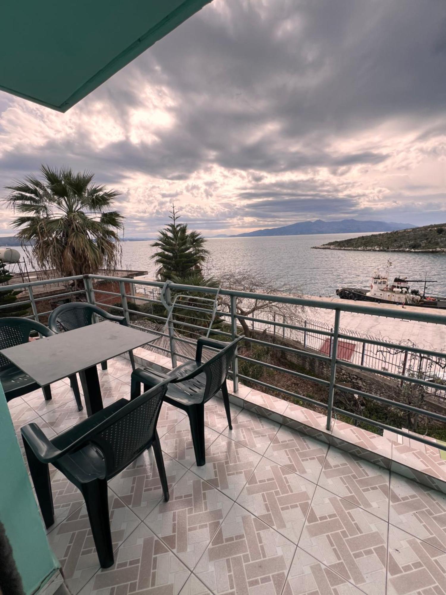 Majki Beach Apartments ساراندا المظهر الخارجي الصورة