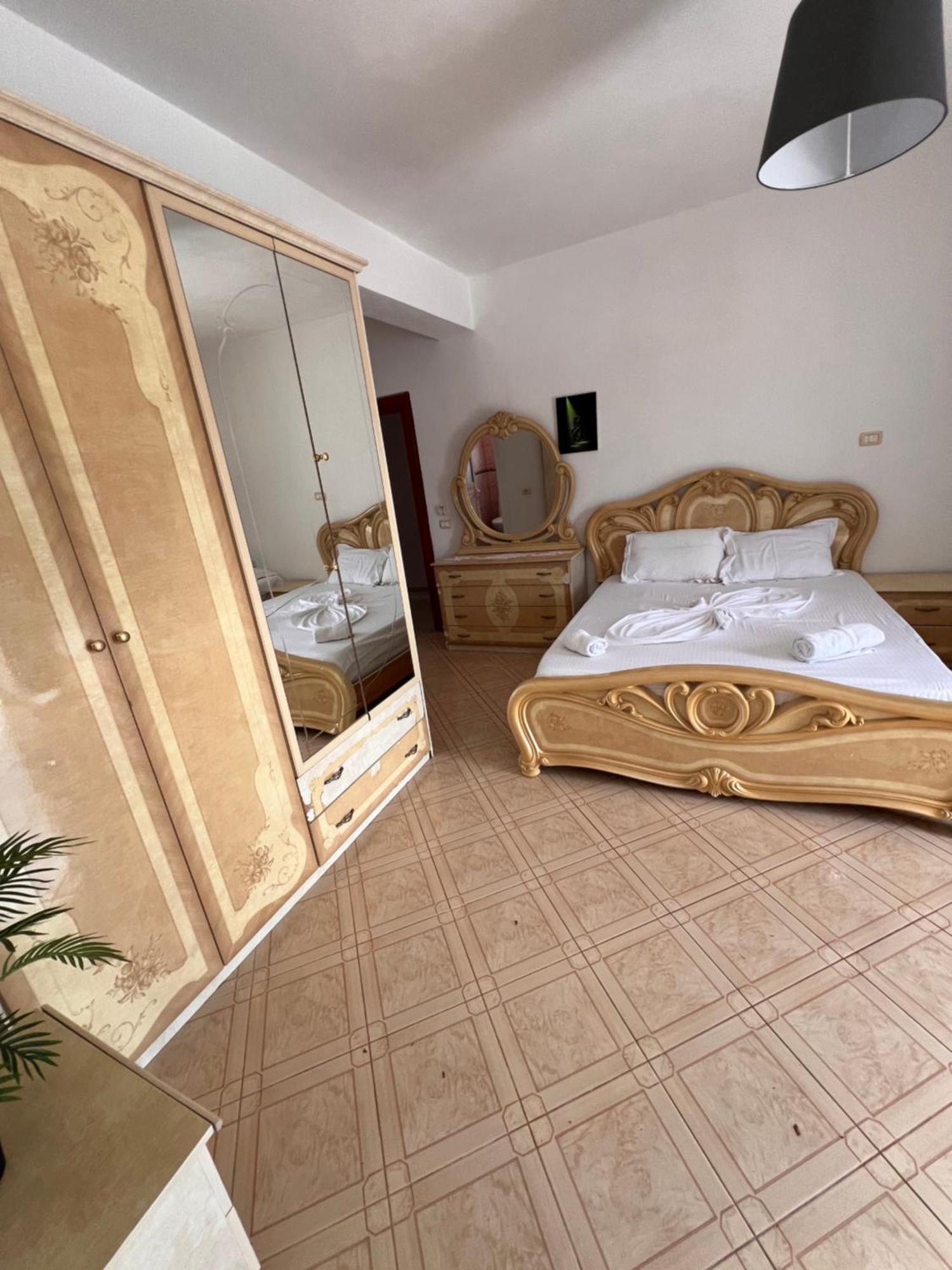 Majki Beach Apartments ساراندا المظهر الخارجي الصورة