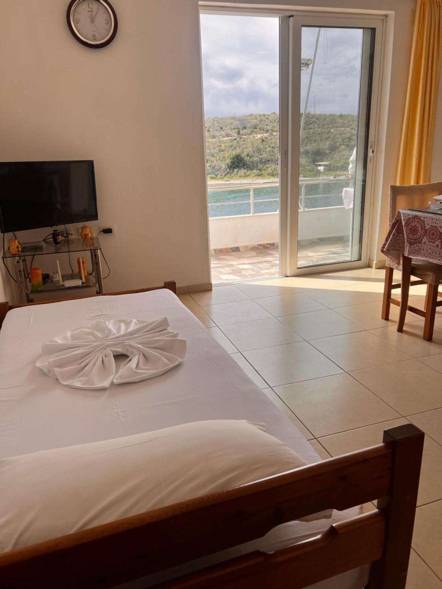 Majki Beach Apartments ساراندا المظهر الخارجي الصورة