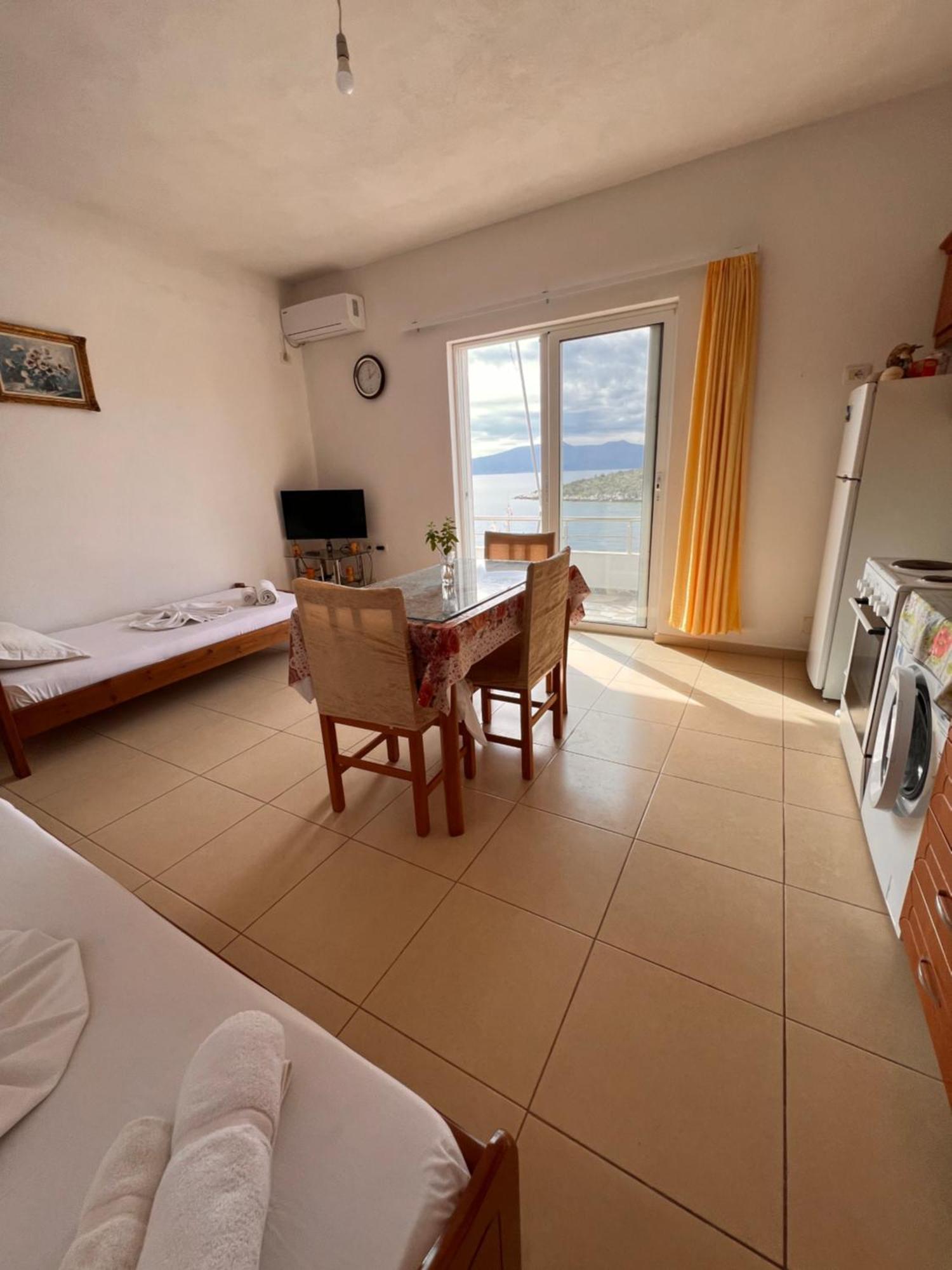 Majki Beach Apartments ساراندا المظهر الخارجي الصورة