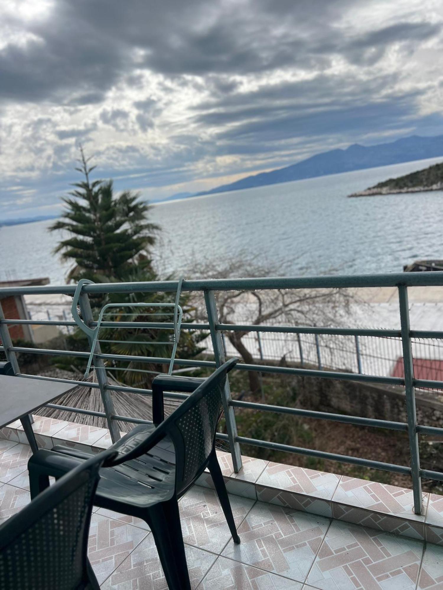 Majki Beach Apartments ساراندا المظهر الخارجي الصورة