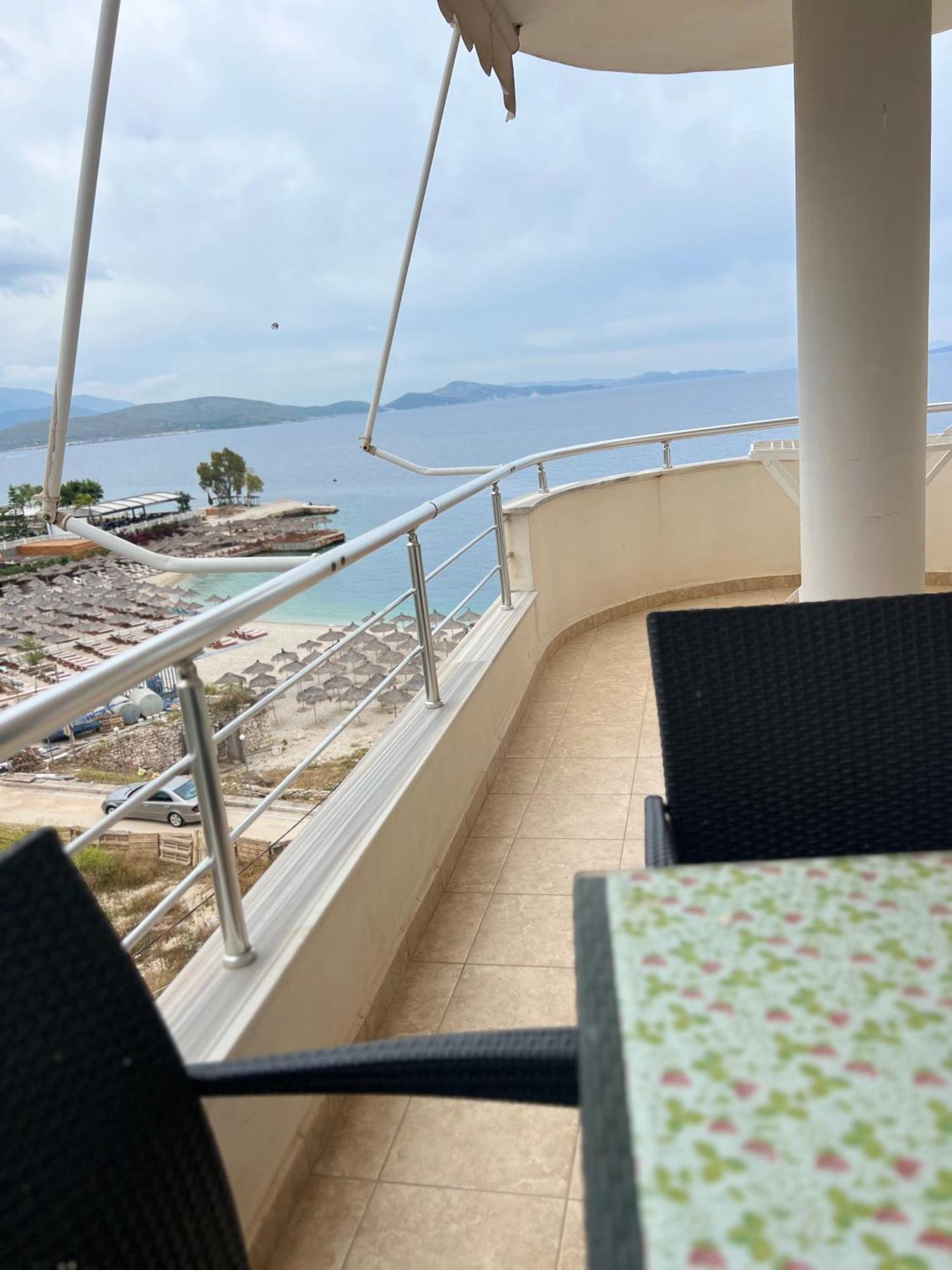 Majki Beach Apartments ساراندا المظهر الخارجي الصورة