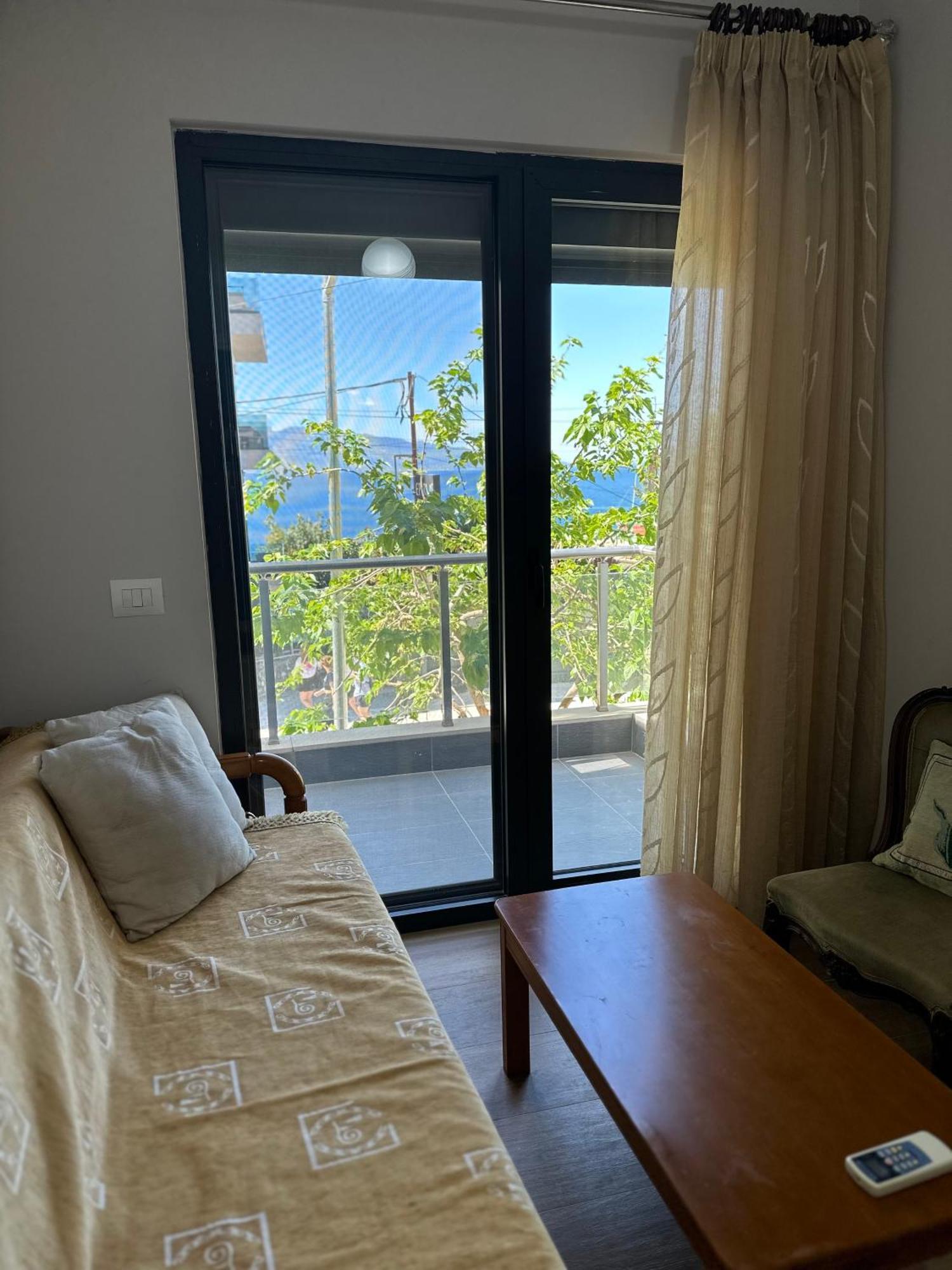 Majki Beach Apartments ساراندا المظهر الخارجي الصورة